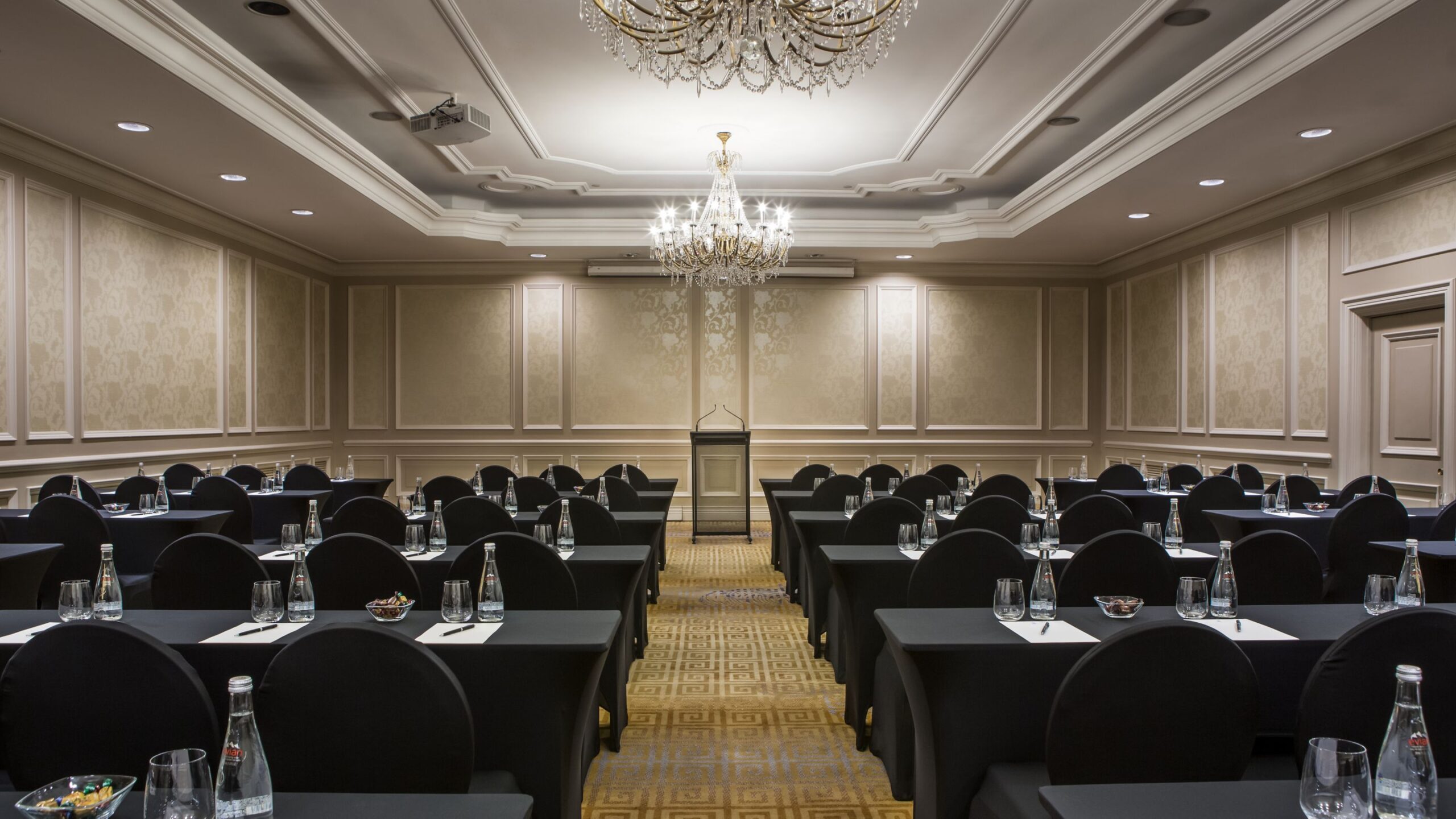 006-ritz_a_wide_front_5520_ok_Wide-Hor